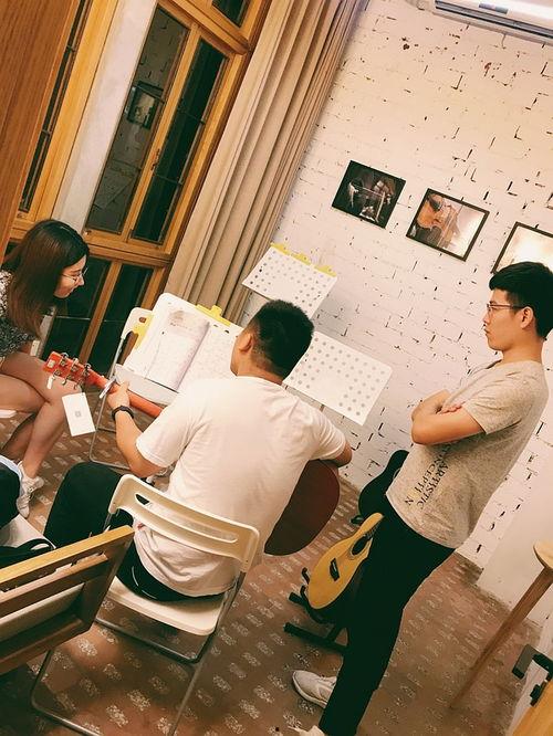 吉他课成人课堂视频,成人课堂视频精华回顾